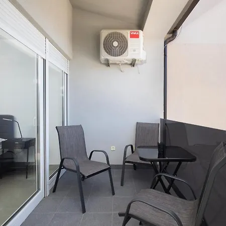 Panorama Apartment *